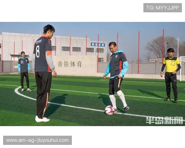 从足球鞋能否用于滑雪探讨运动装备跨界应用的多重可能性探索空间